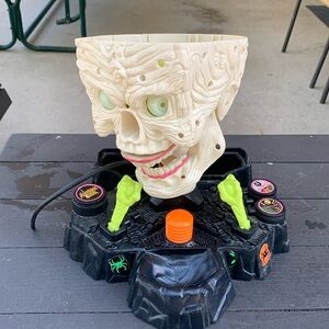 Vintage 1992 Hasbro Monster Face Toy